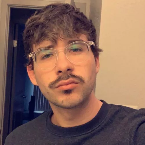 Let’s play some Ark Survival? 🥺👉👈