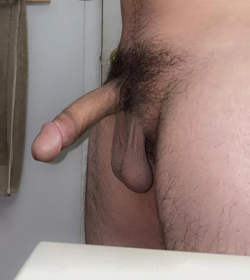 Letting my meat hang 😘