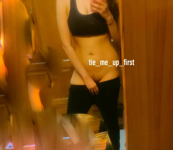 Letting my pussy breathe between yoga sessions [F]