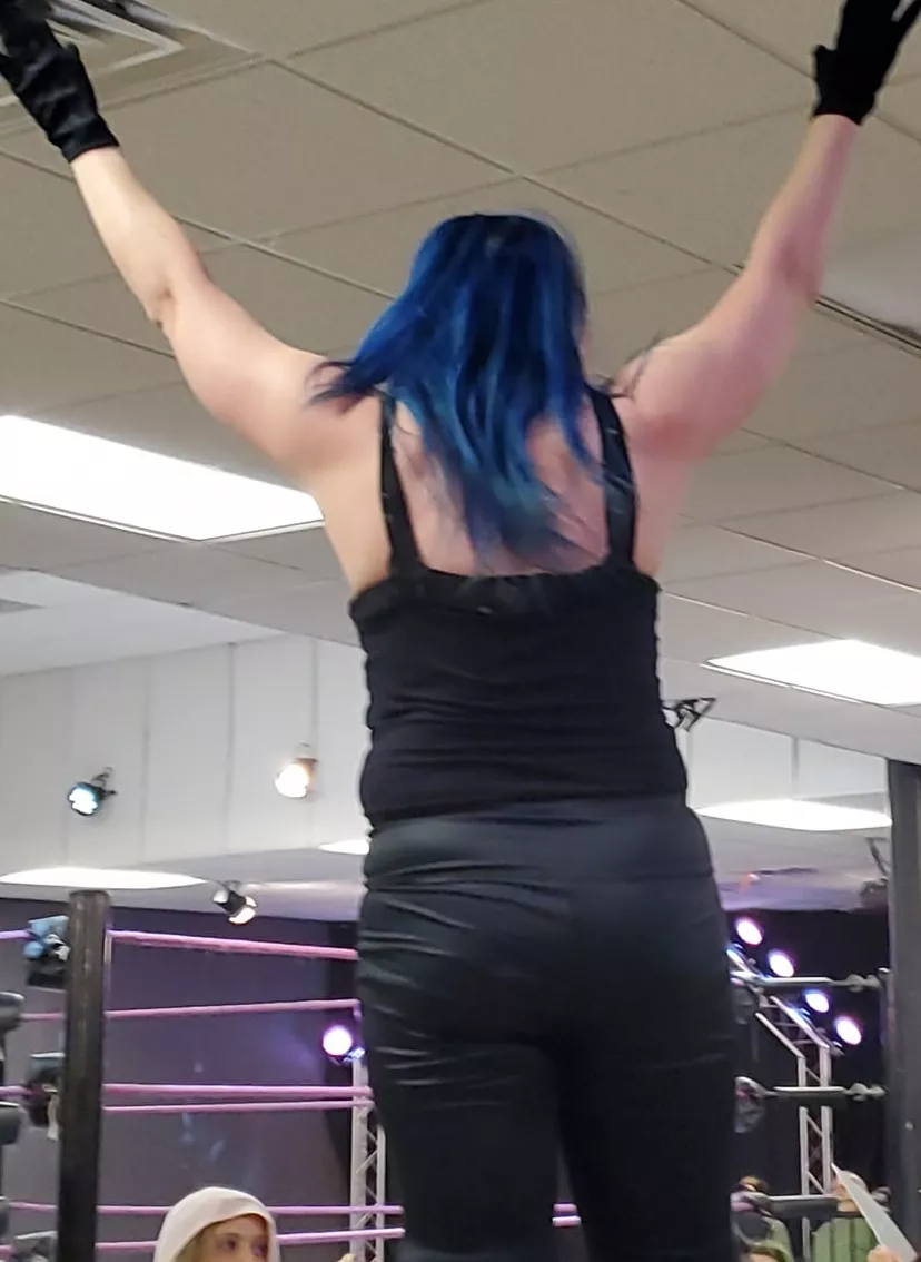 Leva Bates 🍑 Leva Bates 🍑