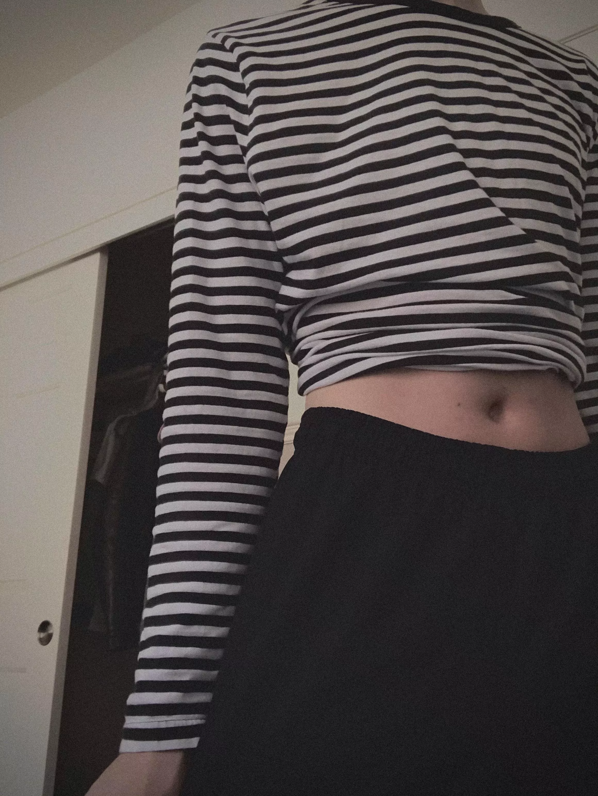 Lewd belly button reveal