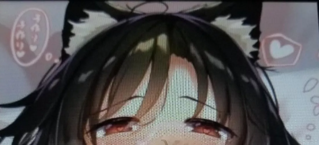 LF Color Source: 1girl, heart shape, black hair, cat ear,ls, white fur in ears, dialogue box, foreign text, Japanese text, red eyes, frowning eyebrows