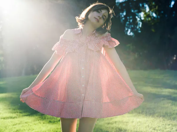 Liara Roux - Picnic 2