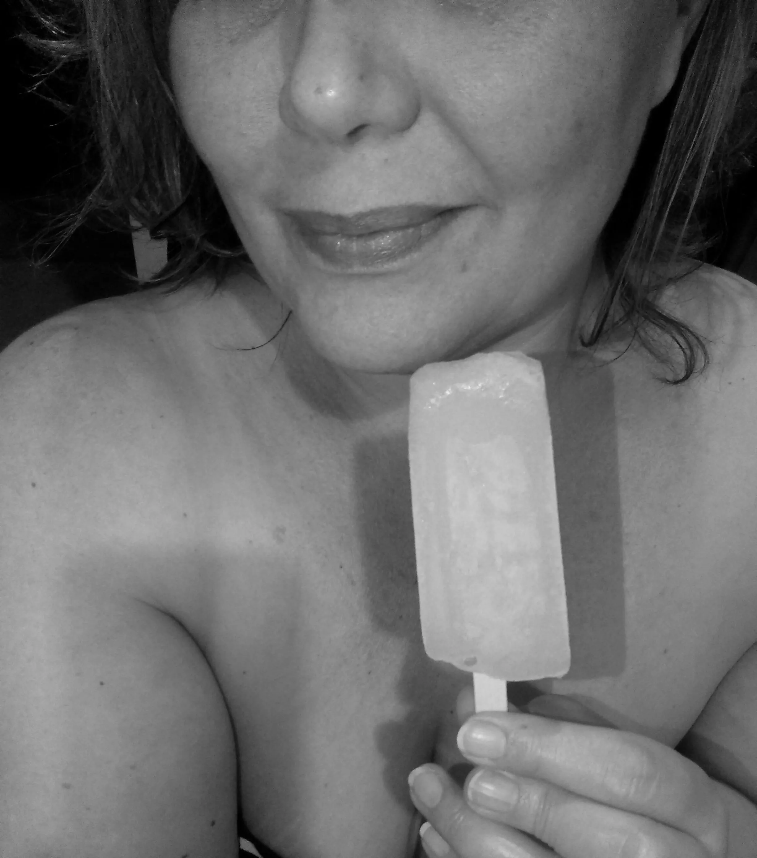 Lick, lick, lick...😏 Lick, lick, lick...😏