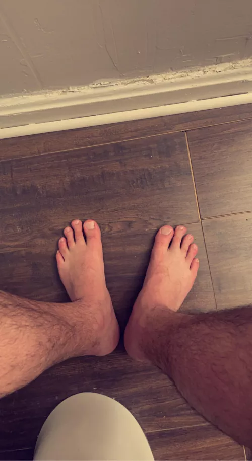 lick my size 13’s while i forget you even exist