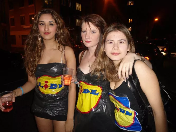Lidl girls Lidl girls