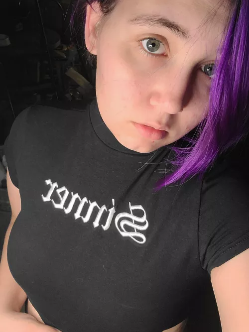 Like my crop top? 🥰