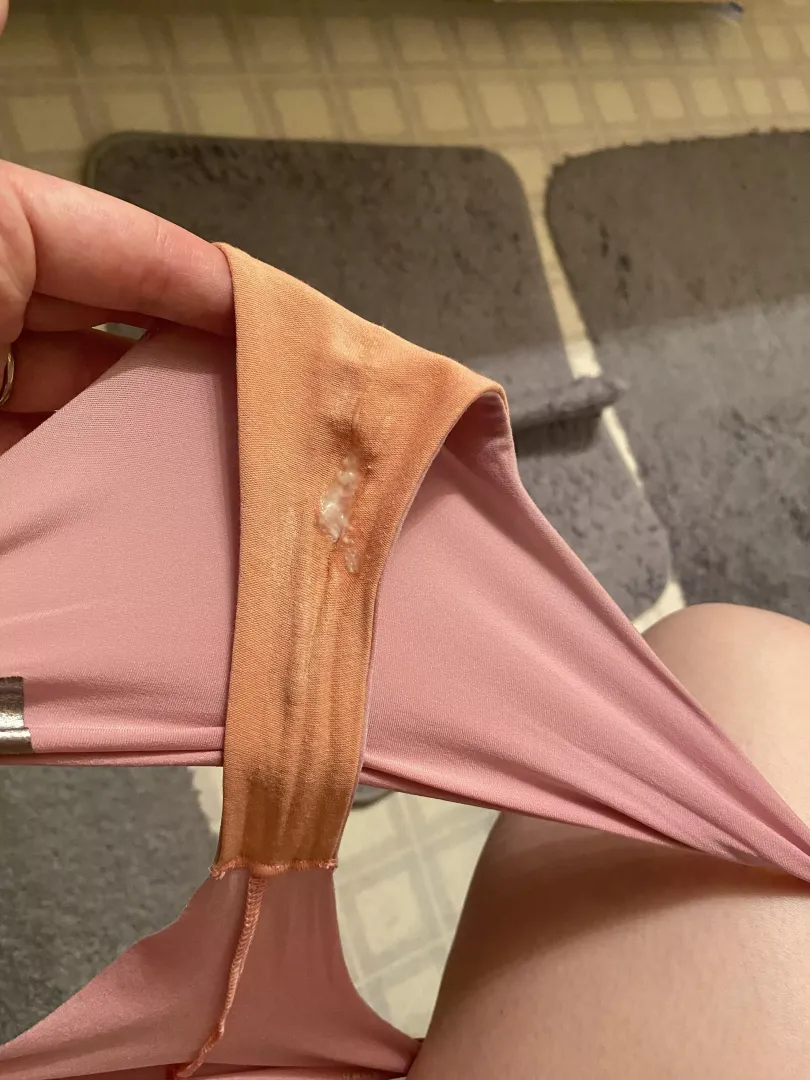 Like my dirty pregnancy panties?