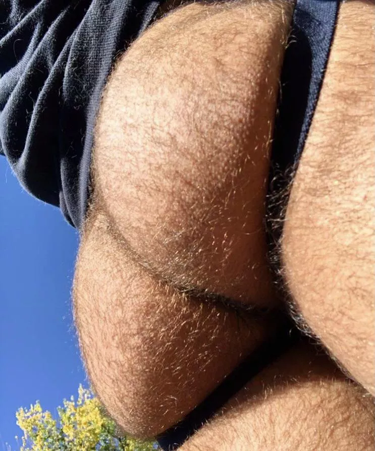 Like my fuzzy ass? 🐻 Like my fuzzy ass? 🐻