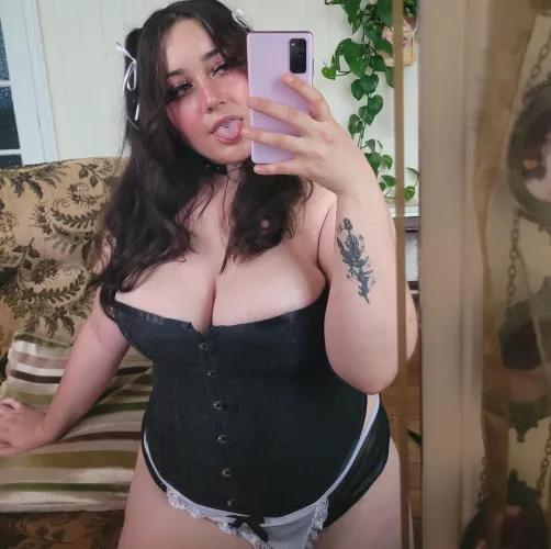 Like my maid costume? ππ Like my maid costume? ππ