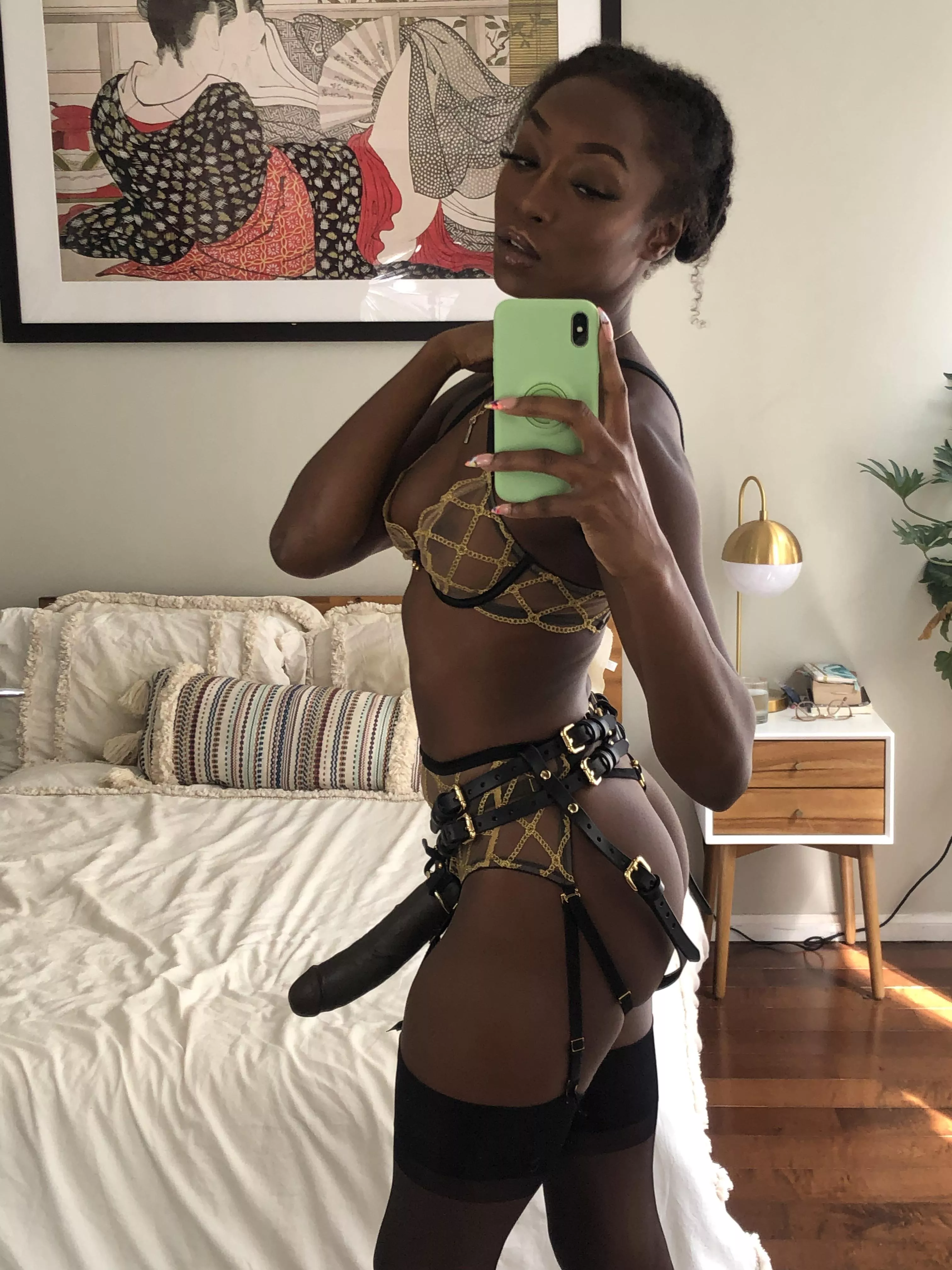 Like my side profile? ??