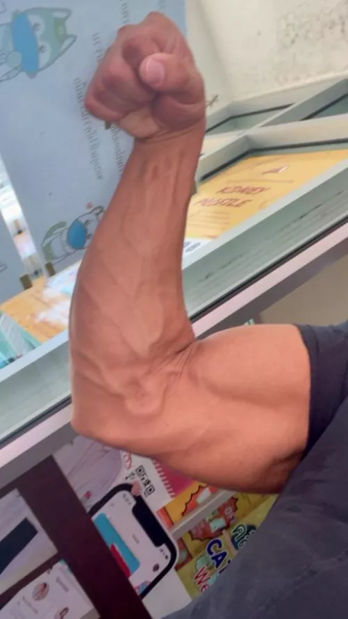 Like vascular steel Like vascular steel