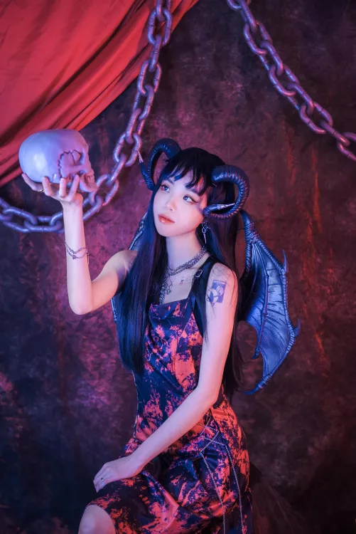 Lil demon girl by @holo.saxual on Instagram