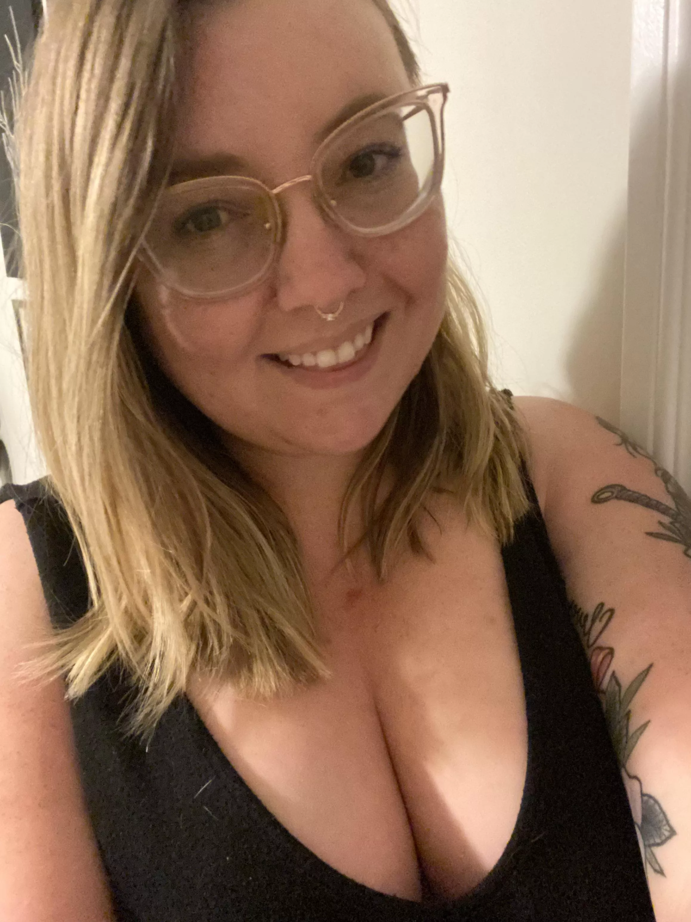 Lil natural selfie for my first post here! ☺️