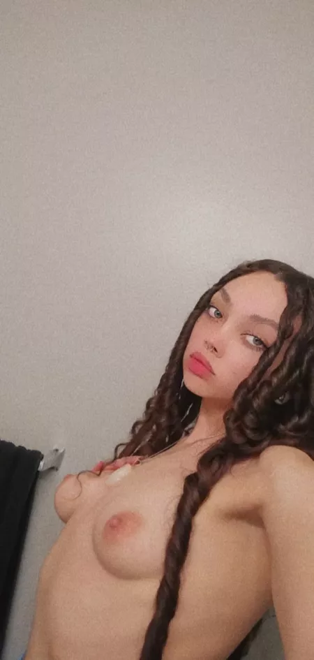lil titties πΈοΈπ