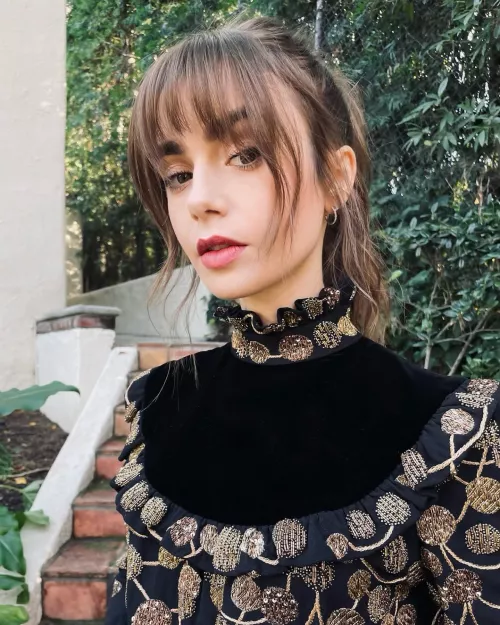 Lily Collins
