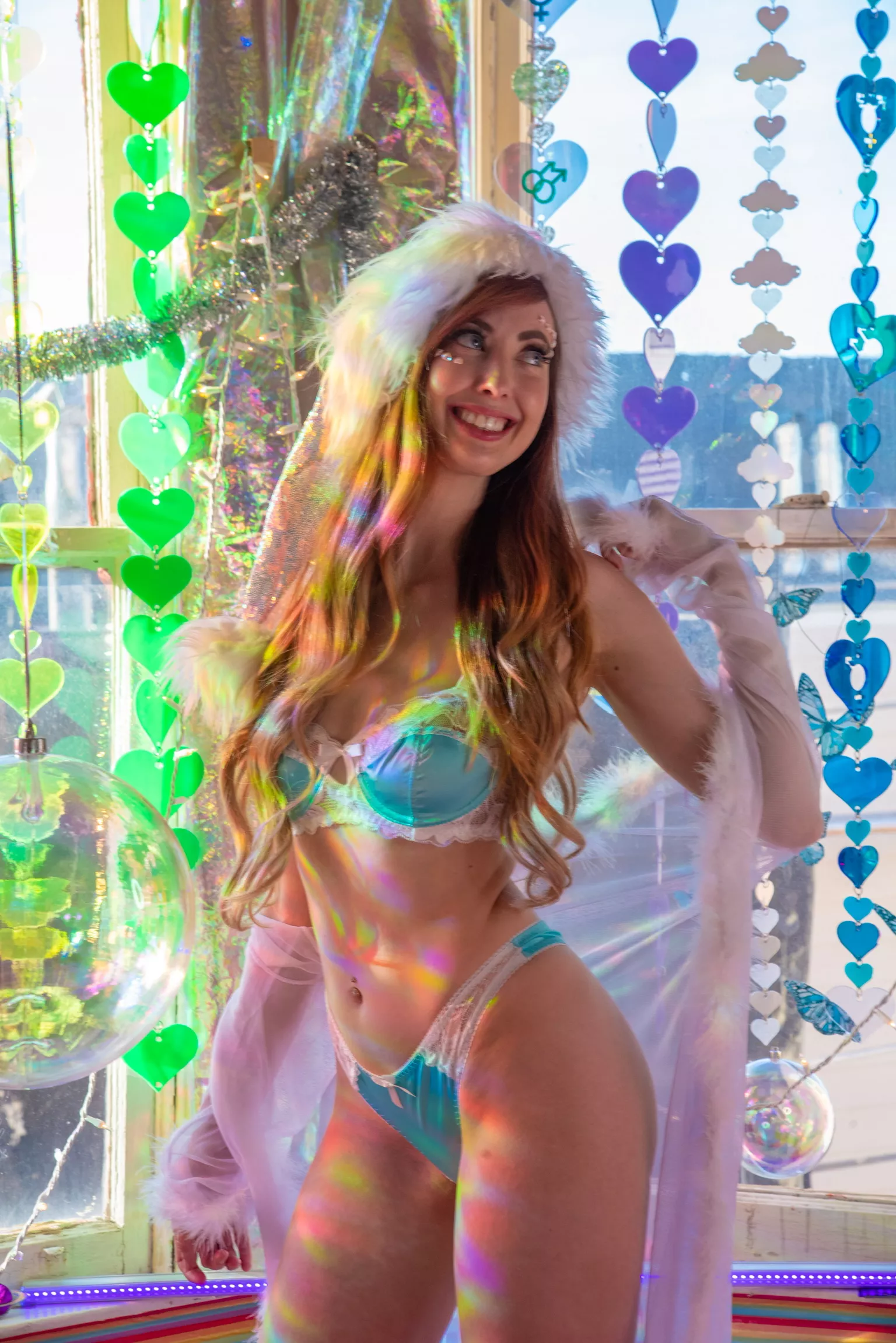 Lingerie babe in a winter wonderland