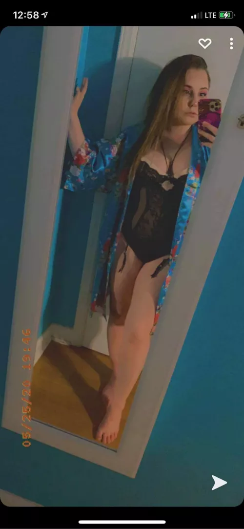 Link is in my bio. Would love to see y’all there and watch me shake my ass! 🤪🍑