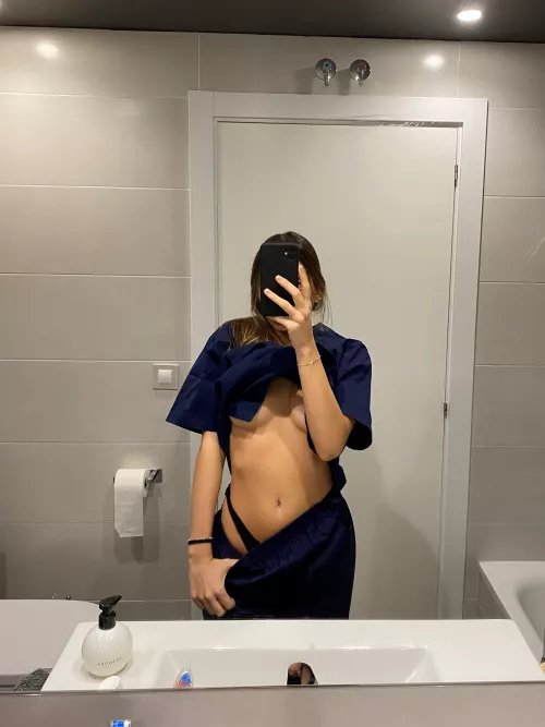 LINK PINNED ON MY PROFILE! :) UPVOTE FOR A FREE VIDEO!