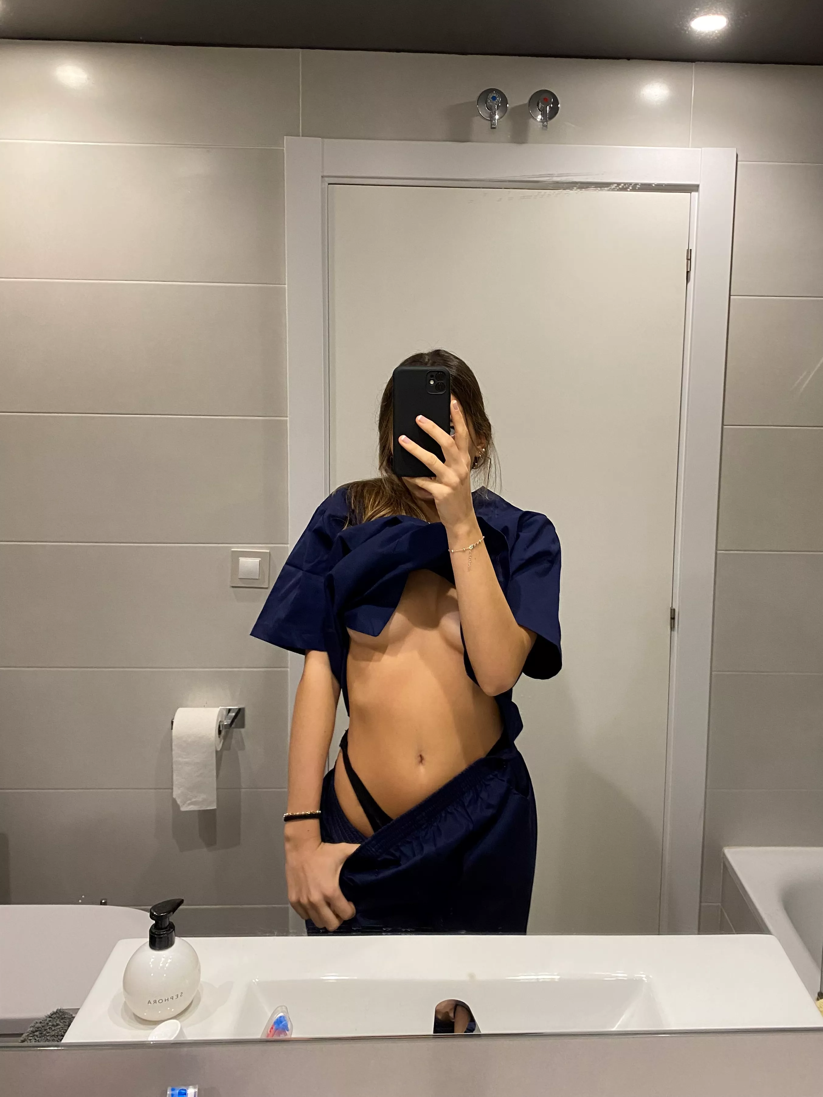 LINK PINNED ON MY PROFILE! :) UPVOTE FOR A FREE VIDEO!