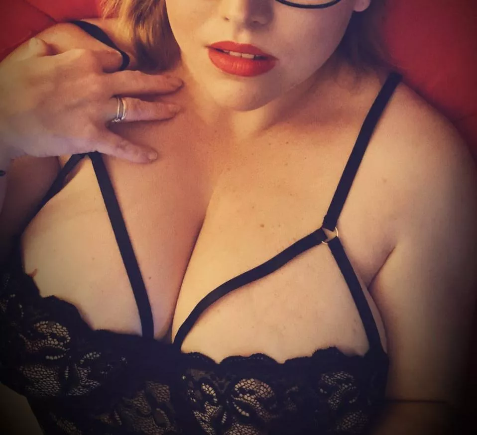 Lips or boobs? Lips or boobs?