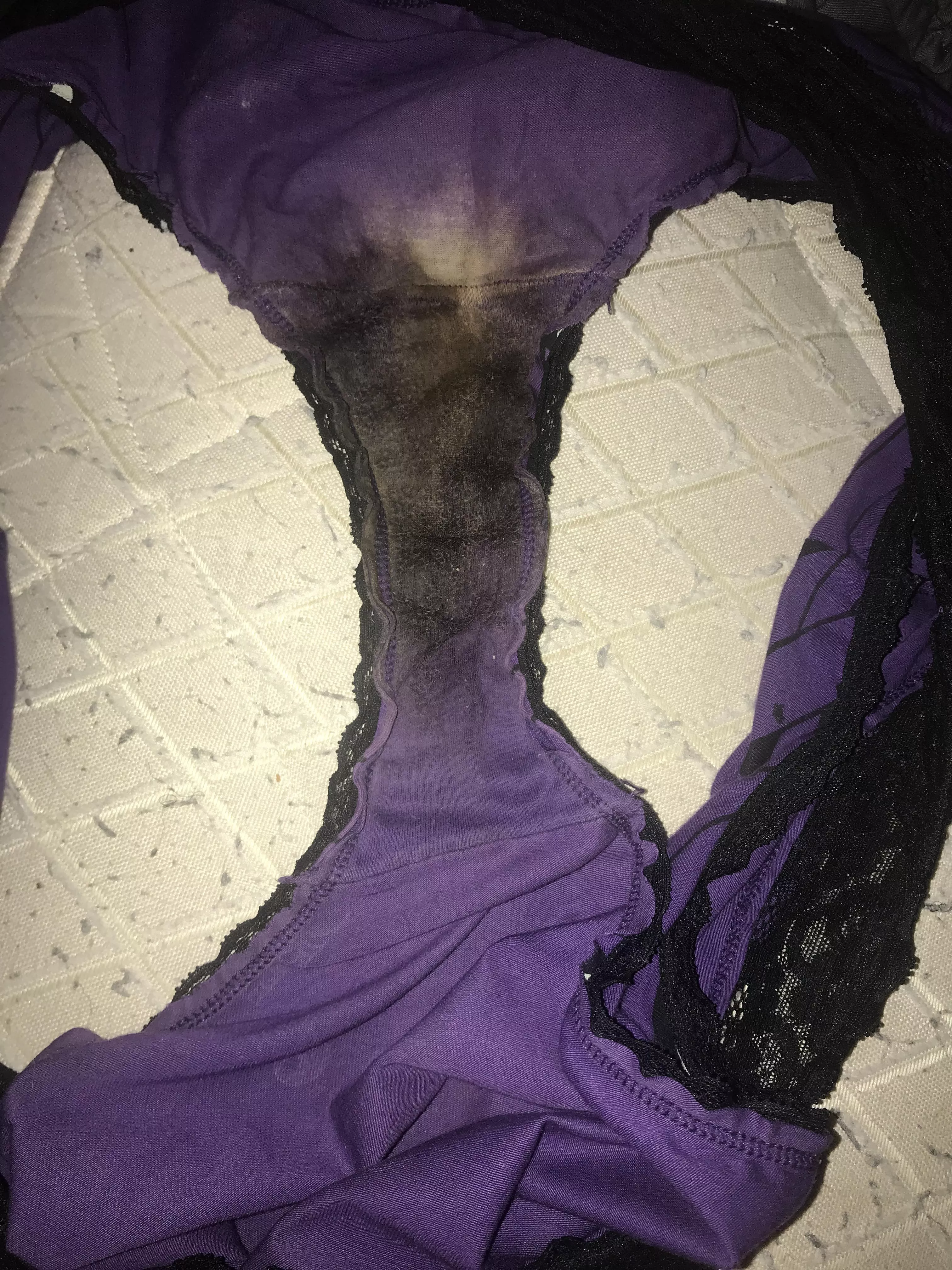 Literally worn these for like a week. What would you do to sniff them 😜