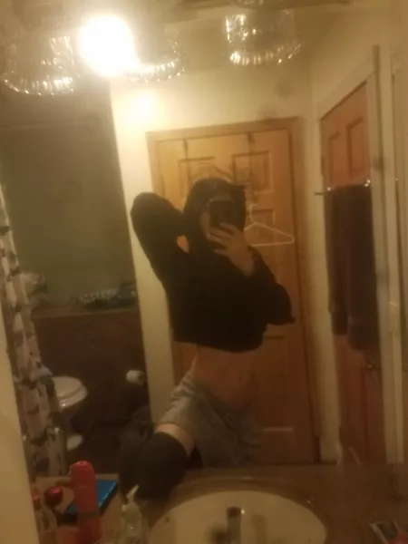 Little bit of an awkward pose :p Little bit of an awkward pose :p