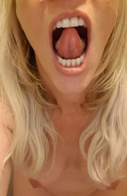 Little Milf never enough ๐