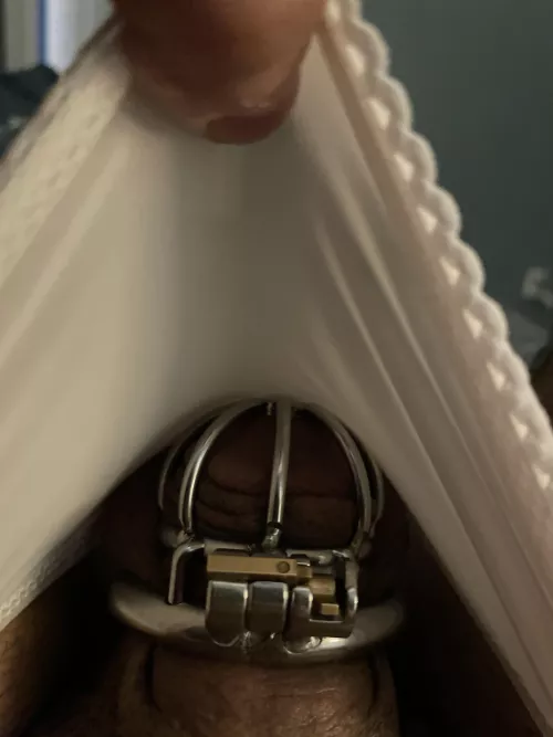 Little peek! I can’t even feel it anymore.