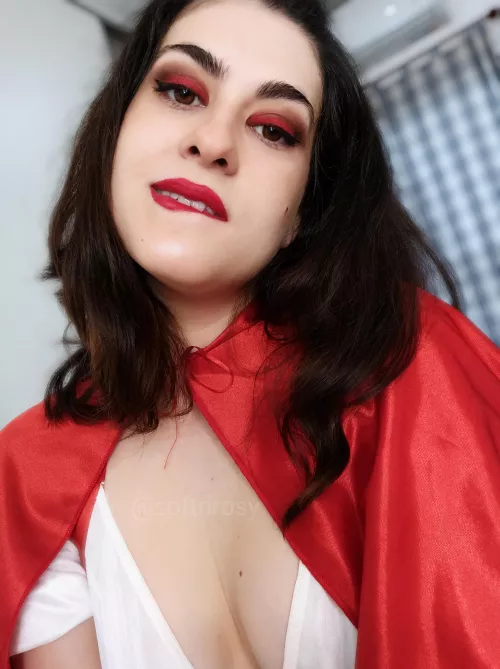 Little red riding hood needs a πΊ Little red riding hood needs a πΊ