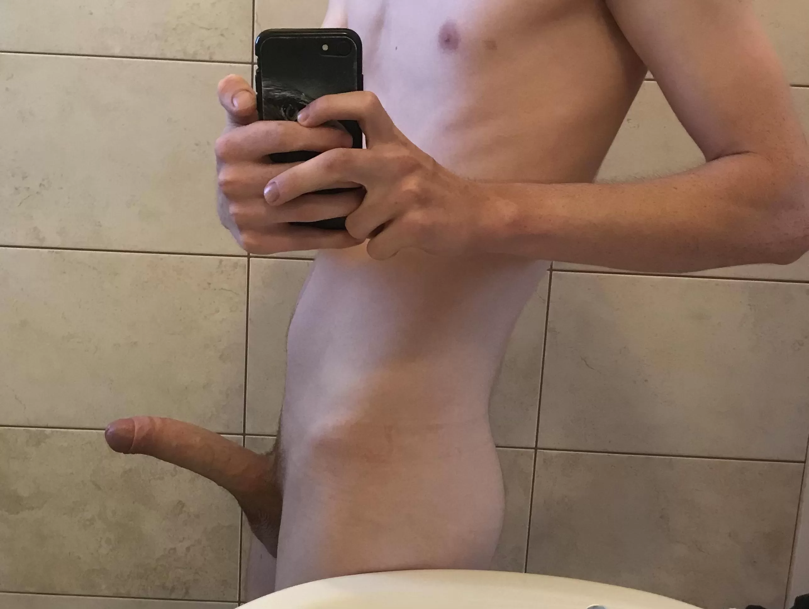 Little vacation pic. Didn’t cum for over a week now 🥵