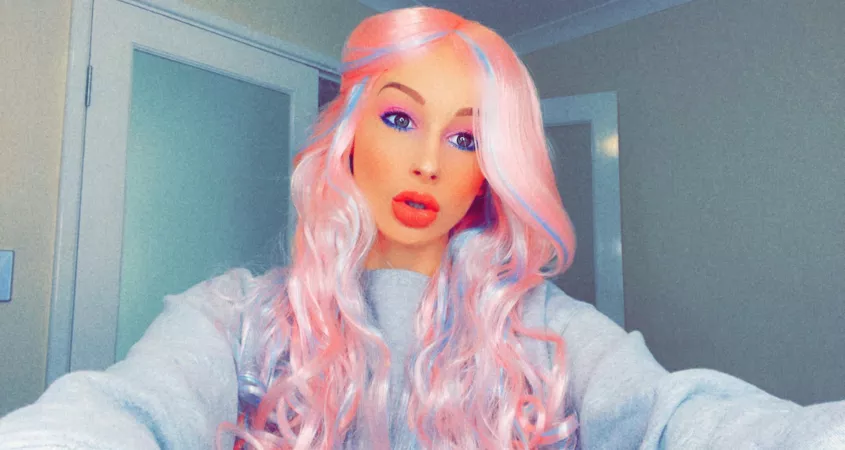 Live soon!! Come have some fun with my Lush and Domi ???????