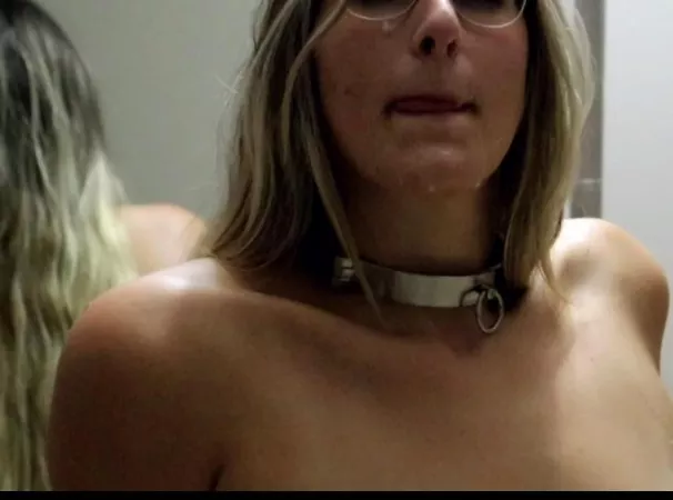 Locked away in my new collar and given a proper facial 👩🏫