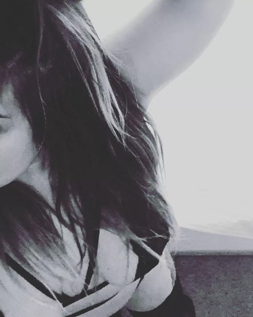 Locktober with me, will drive you crazy. You’ll love the dark side of my beauty. Come closer, I might bite.