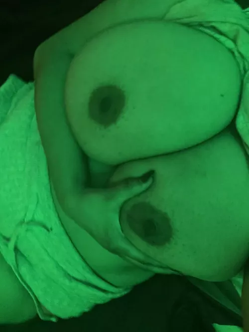 Lonely female 22 (tx)