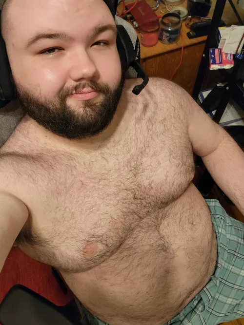 Lonely Friday night vibes. Anyone currently accepting gaymer buddy applications? Lonely Friday night vibes. Anyone currently accepting gaymer buddy applications?