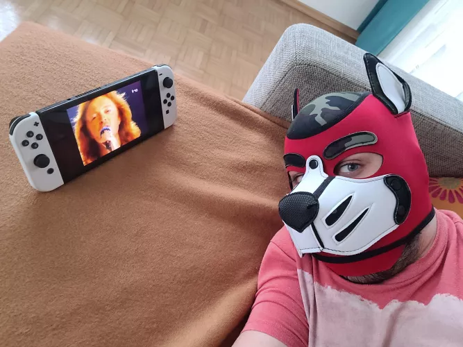 Lonesame pupper listening to love songs