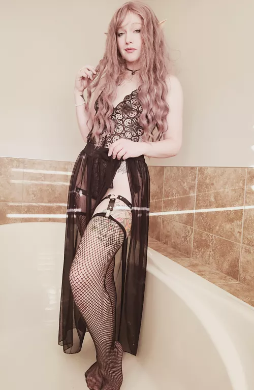 Look at the cute pair of legs I caught in my nets !