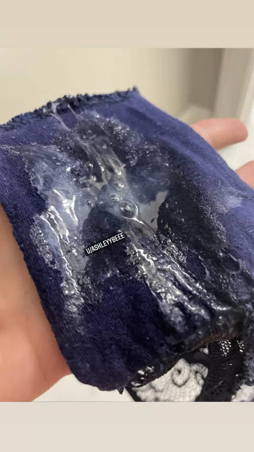 Look at this yummy pair 💙 All my ovulation cream