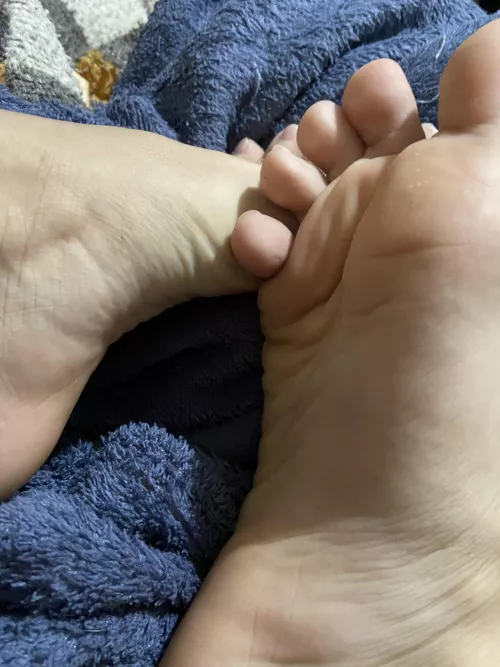 look closely, sniff n lick it well 😈 don’t make ur miss mad. 😋 dms/pms r welcome look closely, sniff n lick it well 😈 don’t make ur miss mad. 😋 dms/pms r welcome