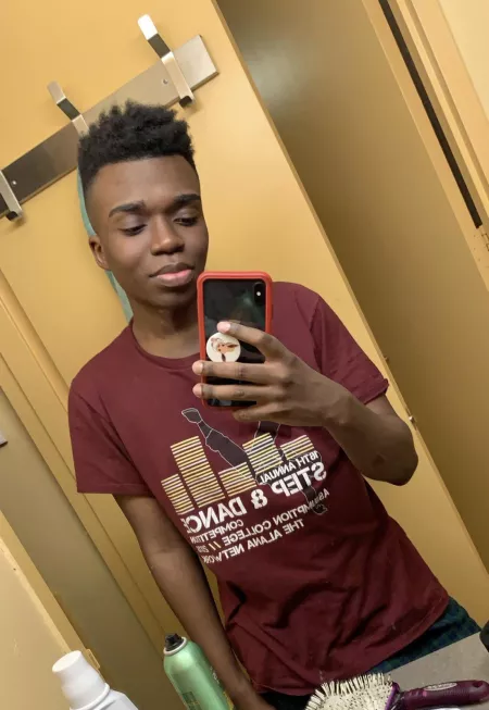 Lookin for some friends who play Pokémon or genshin impact🙂