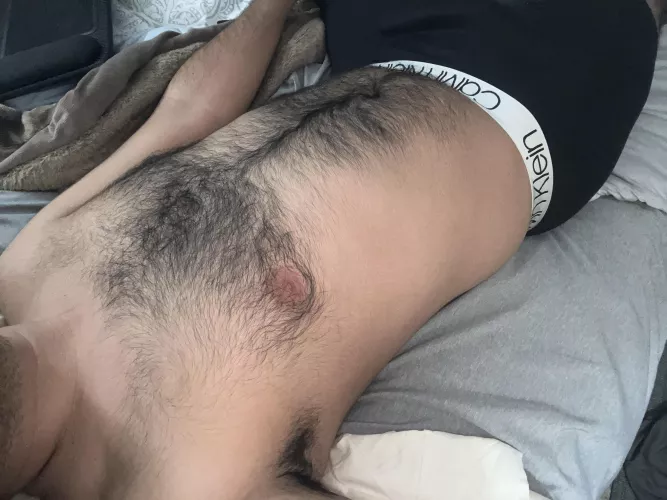 Looking for a bromance with guys around my age. Dm me if interested