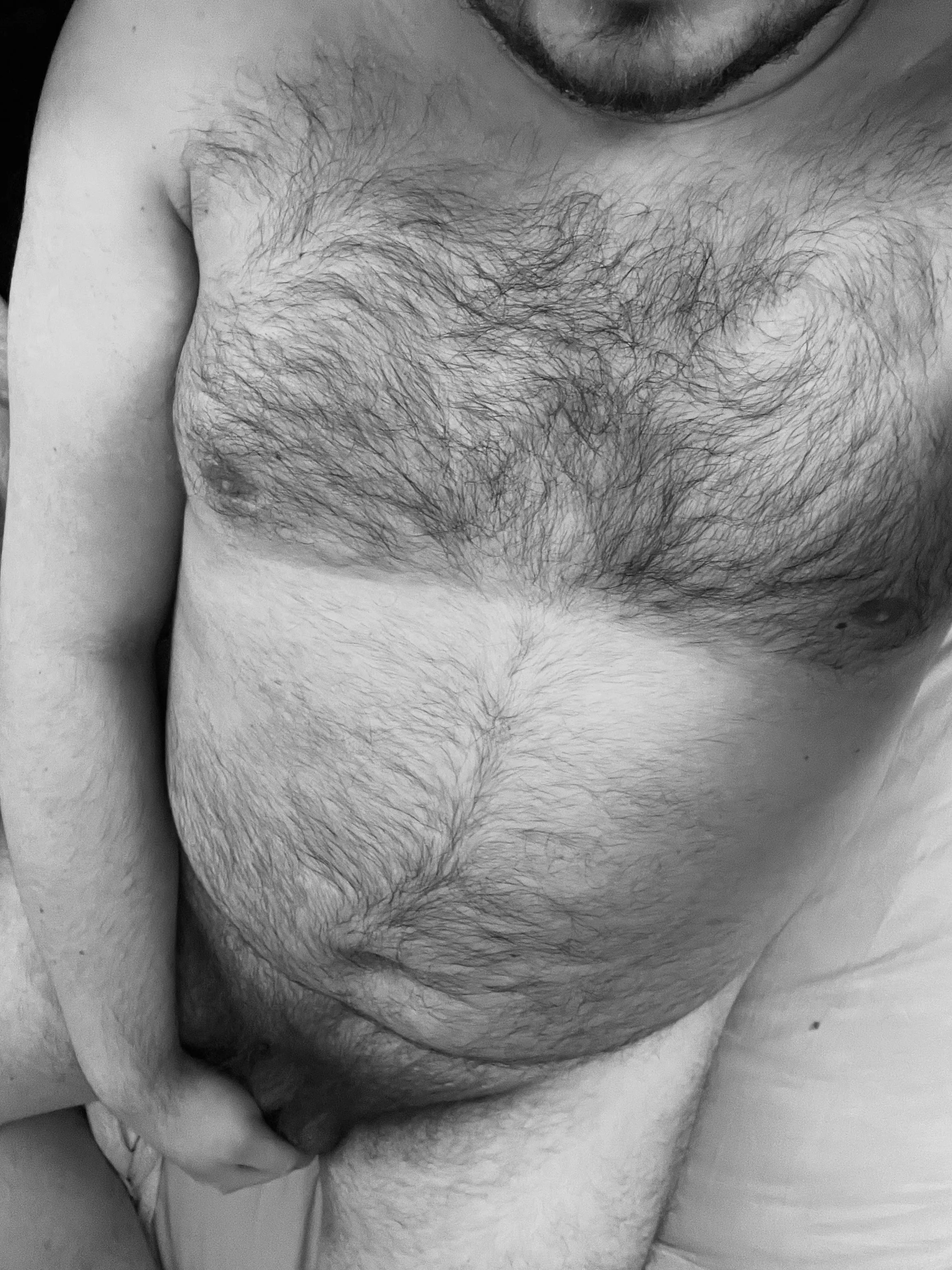 Looking for a cuddle buddy… or maybe more 😈