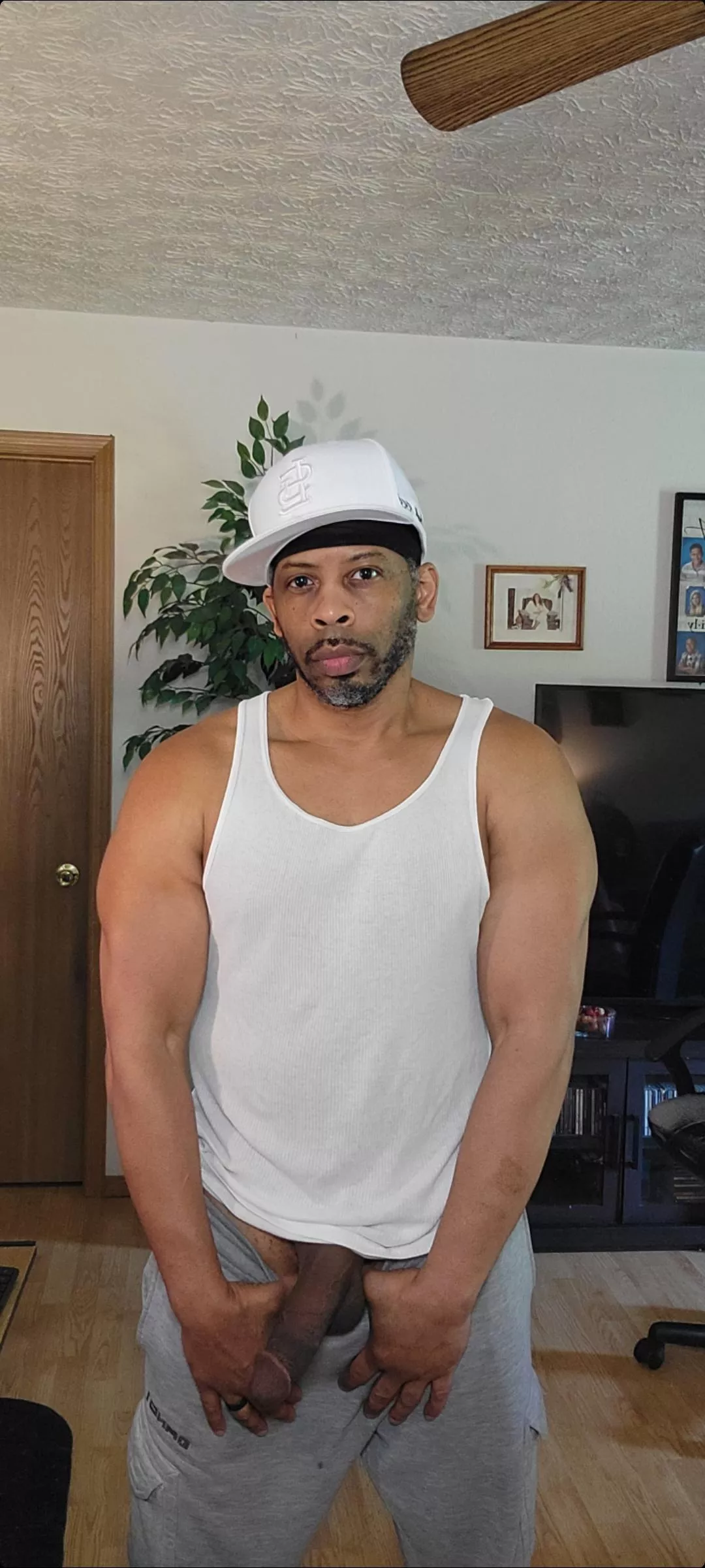 Looking for a Daddy? Looking for a Daddy?