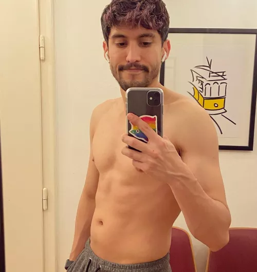 Looking for a nerdy boy who I can play Pokémon and bake cookies with. Any takers? Looking for a nerdy boy who I can play Pokémon and bake cookies with. Any takers?