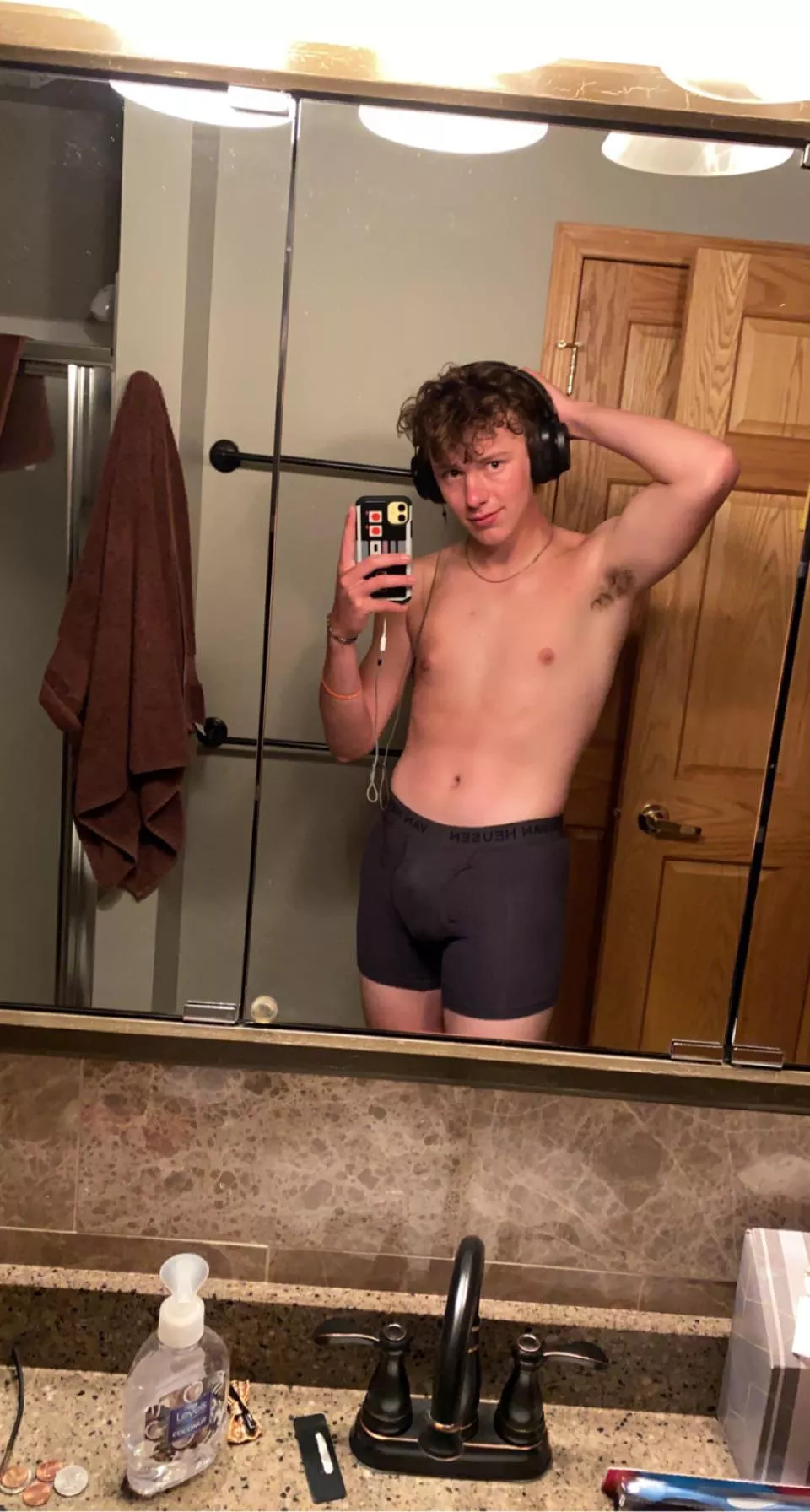 Looking for a P2 ;) Looking for a P2 ;)