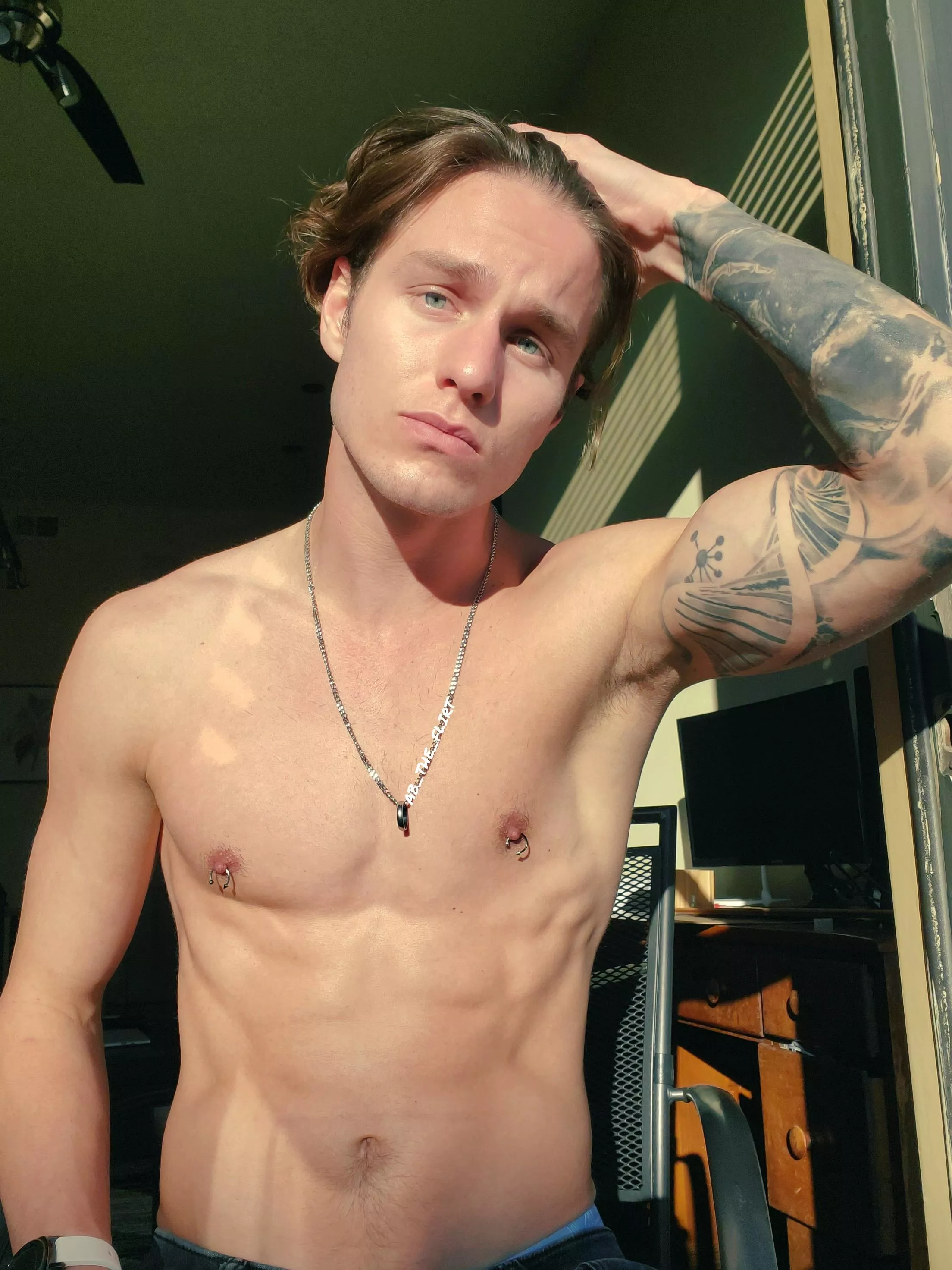 Looking for a valentine to workout with, will you be mine?