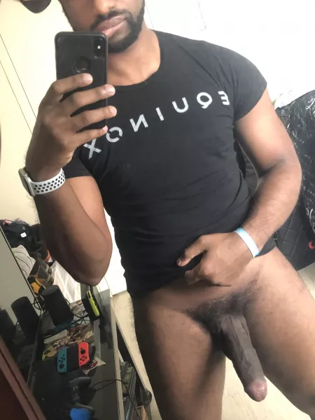 Looking for a workout partner at home ?