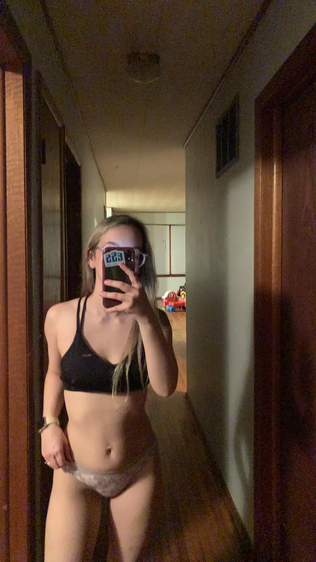 Looking for milfs trade my 23yo fiancé dm me Looking for milfs trade my 23yo fiancé dm me