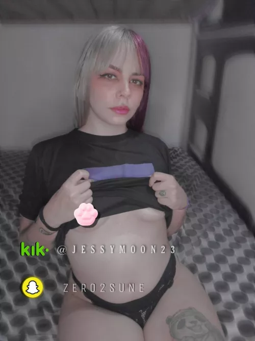 looking fun? write me 😈 💢PAY2PLAY💢 Let me help you cum✨ KIK ME OR SNAP ME 👇🏻